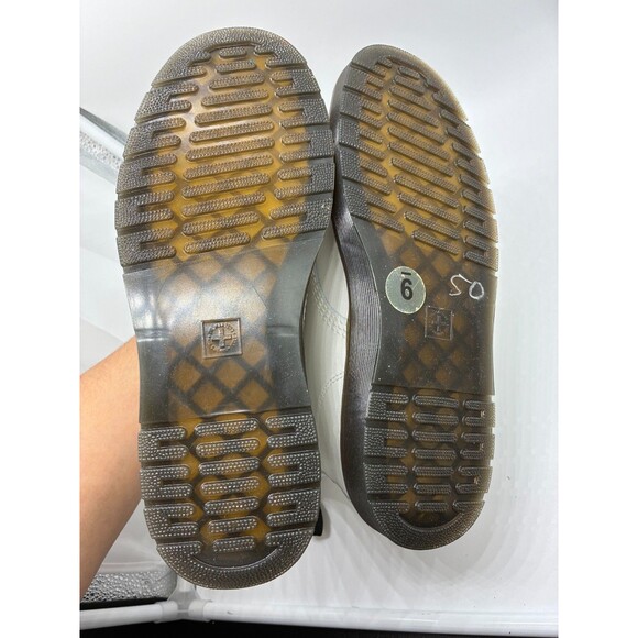 NEW Dr. Martens Zavala White Canvas Lace-Up Boots US Women's 9, EU 41 - Picture 5 of 6